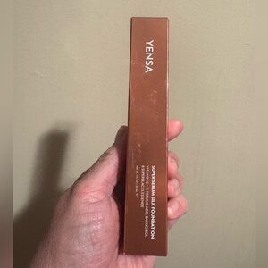 Yensa Super Serum Silk Foundation in MEDIUM 2 Brand New Never Used.